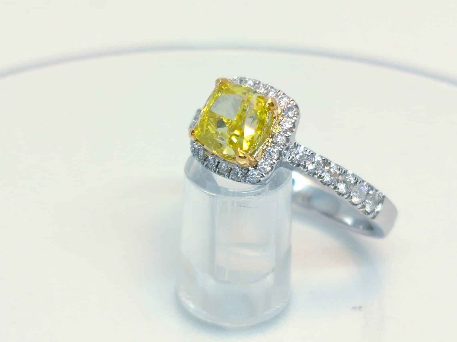 Fancy Vivid Yellow - Image 3