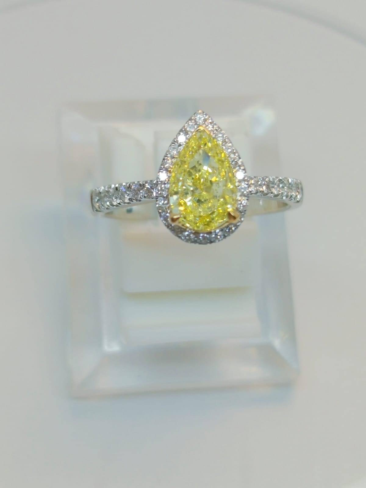 Fancy Intense Yellow - Image 2